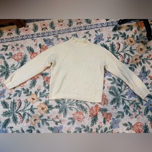 Cozy cream Uniqlo sweater